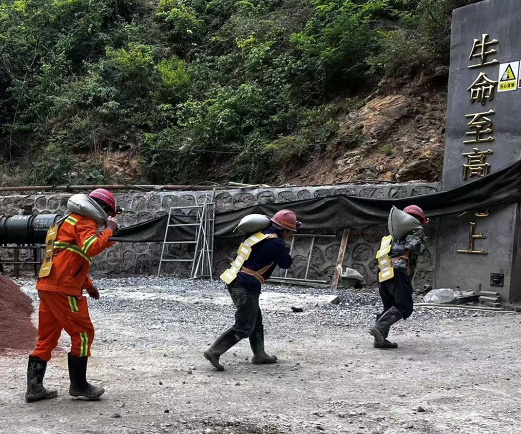 “汛” 速行動｜柳關欒盧鉛鋅礦成功開展雨季“三防”應急演練
